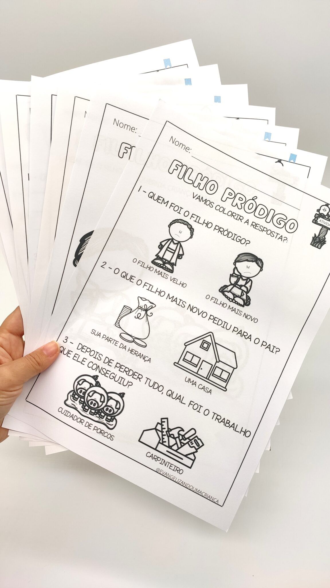 Família Projeto De Deus Evangelizando Uma Criança