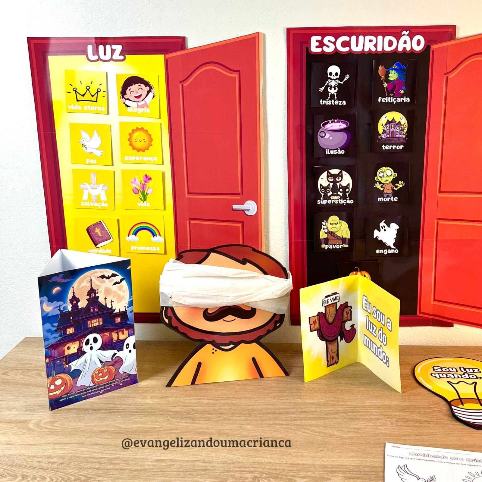 Somos Filhos da Luz – Não ao halloween – Evangelizando uma Criança